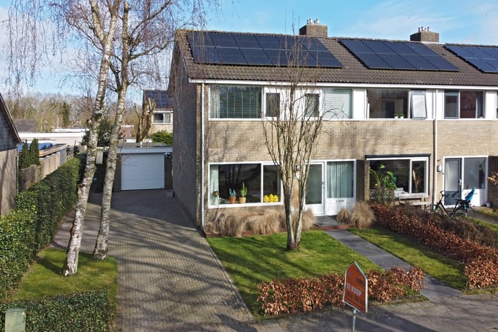 Photo of property Dr. E. Wassenberghstrjitte 46, Gytsjerk