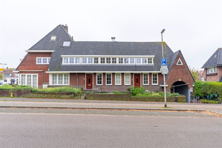 dr. Frederik van Eedenweg 1A in Bussum