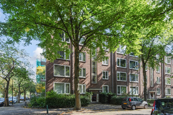 Dr H. Colijnlaan 15 in Rijswijk foto