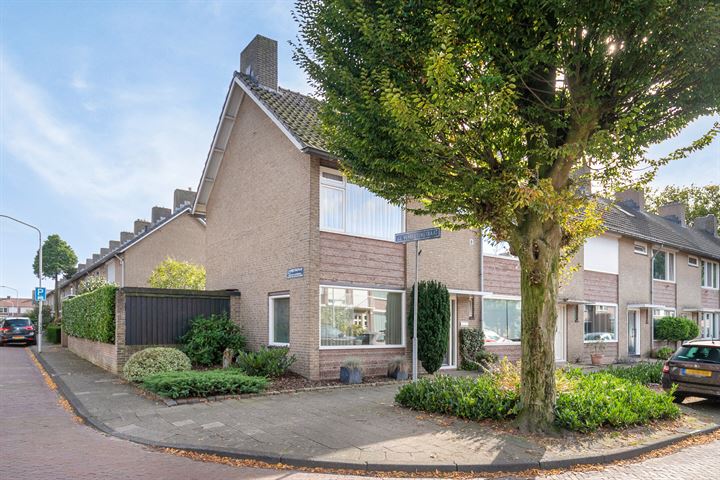 Dr. H. Mollerstraat 32 in Best