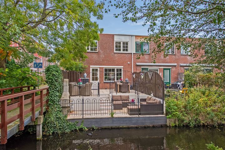 Dr. J. Presserstraat 235 in 's-Gravenhage