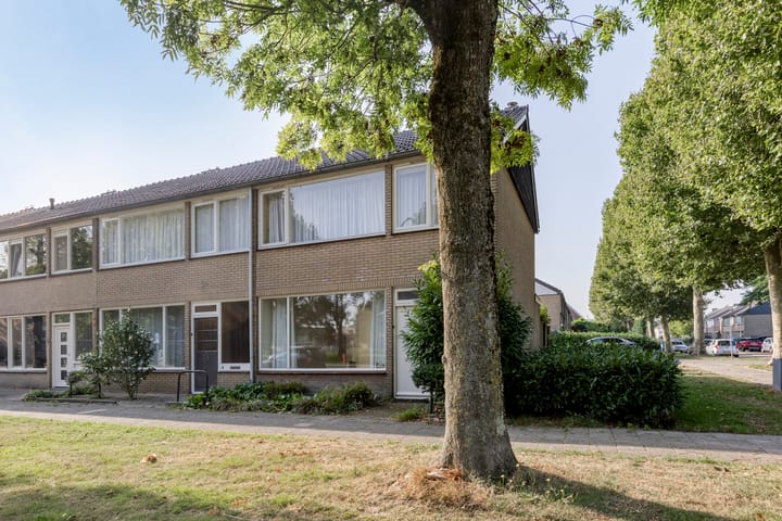 Dr. Kuyperlaan 2 in Waalwijk