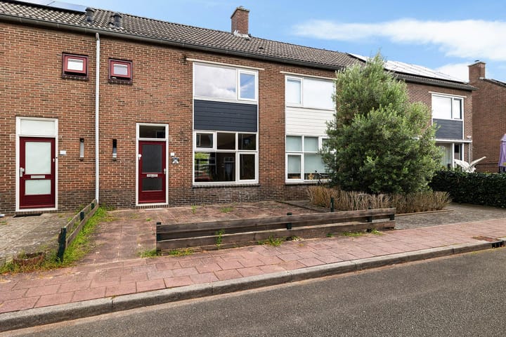 Dr. L.J.F. Janssenstraat 20 in Emmen photo