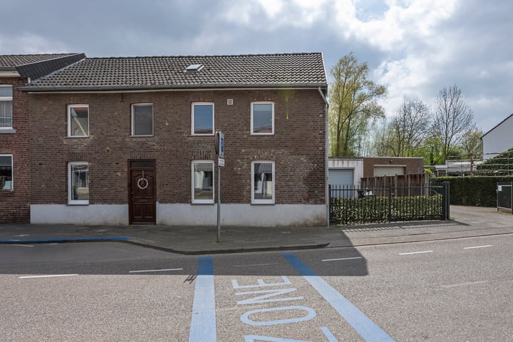 Dr. Poelsplein 8 in Simpelveld photo