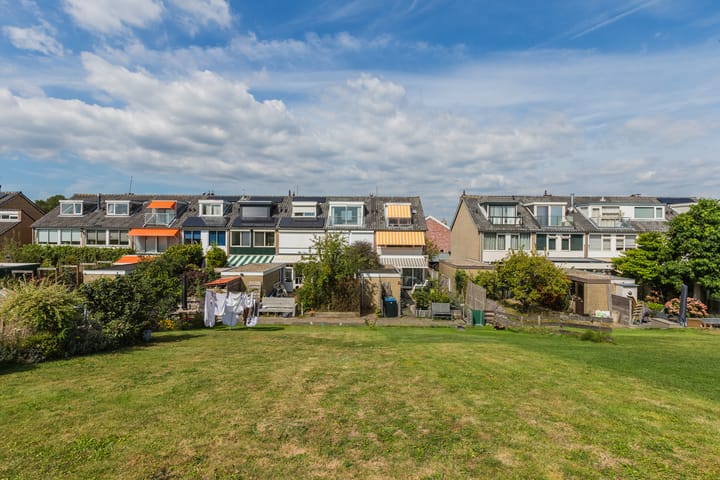 Drechtlaan 26 in Leimuiden photo