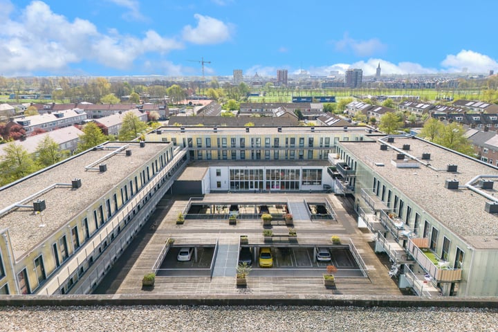 Photo of property Drechtstraat 73, Beverwijk