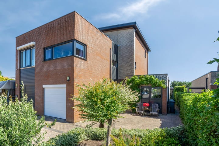 Dreeslaan 220 in Naaldwijk