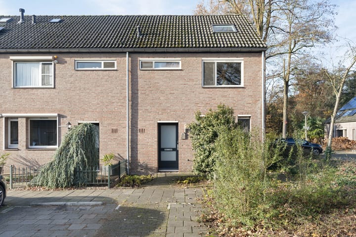 Drenthehof 121 in Helmond