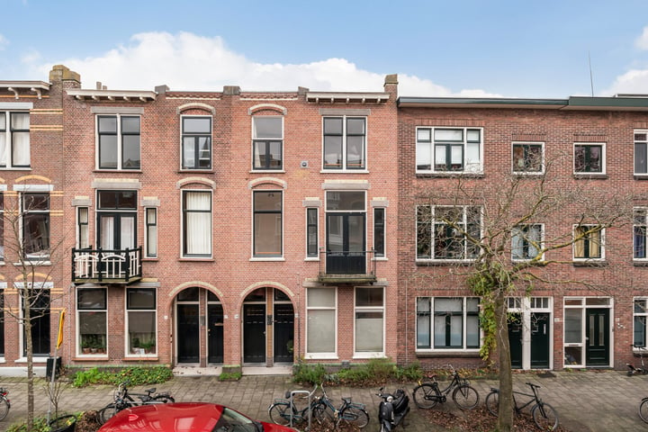 Drie Octoberstraat 18A in Leiden