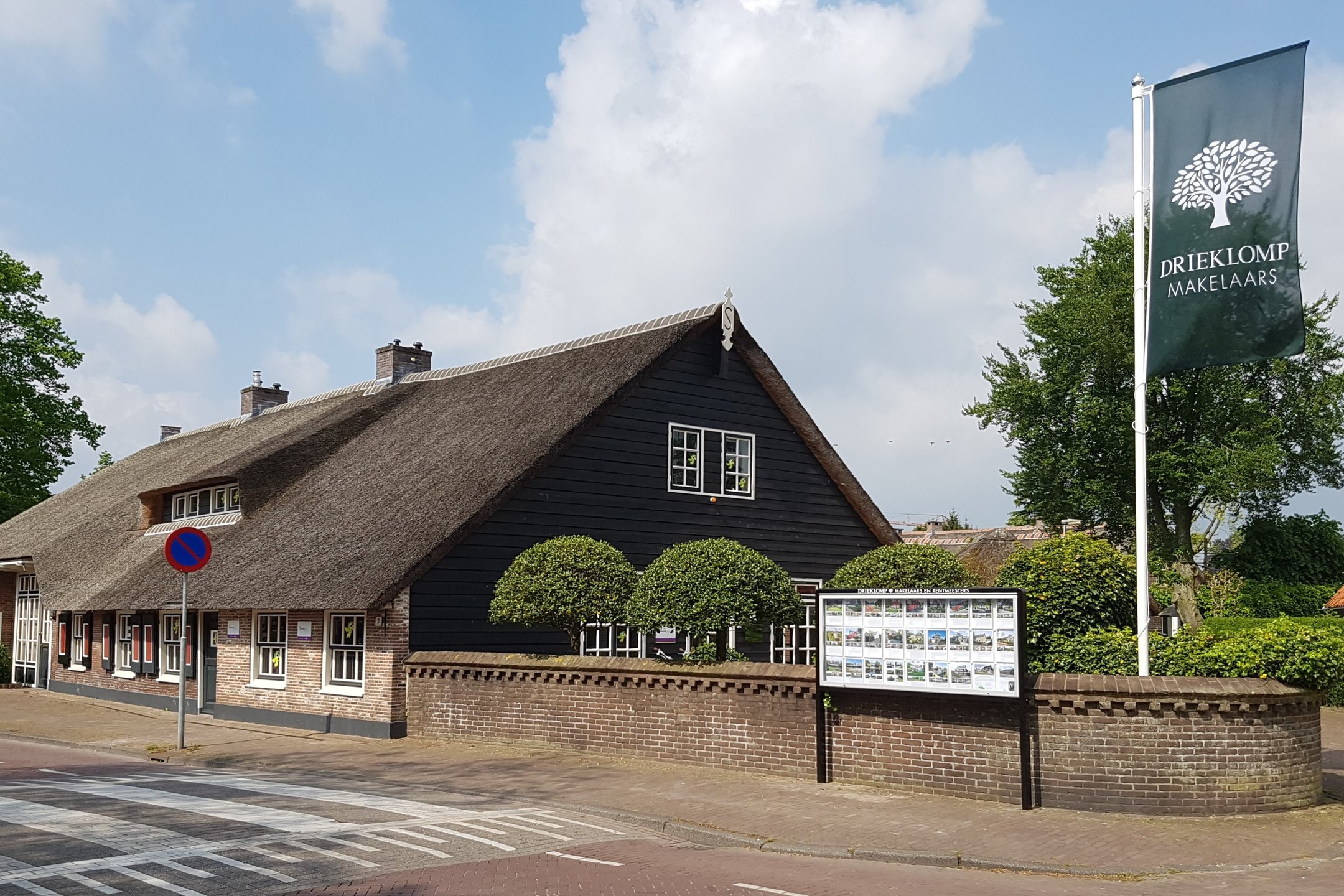 Kantoor foto van Drieklomp Makelaars en Rentmeesters Laren