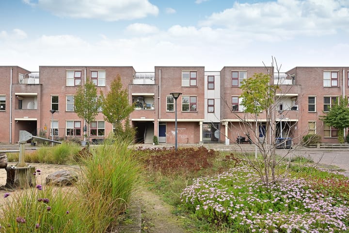 Photo of property Droogdok 50, Huizen