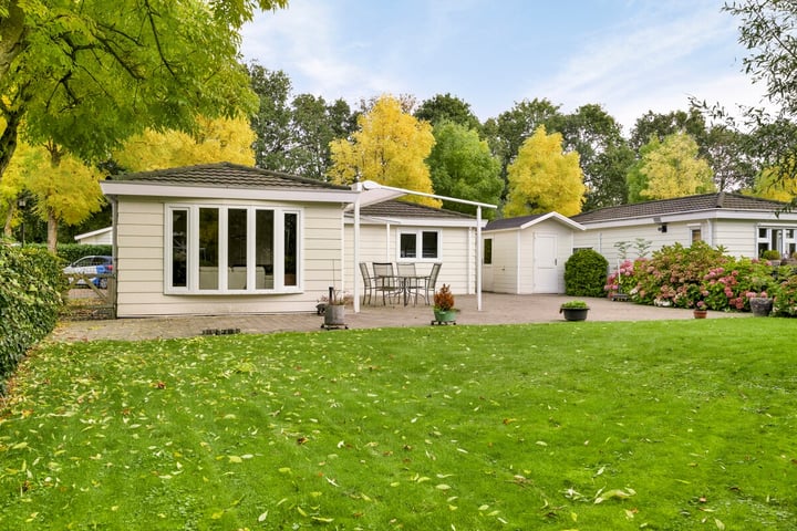 Photo of property Droompark Buitenhuizen 207, Velsen-Zuid