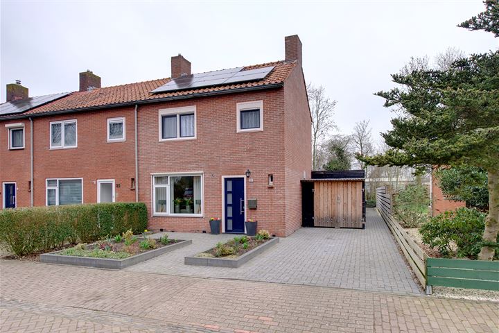 Ds.B.J.Aderstraat 20 in Drieborg