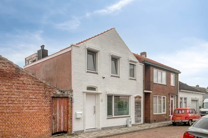 Ds. Jan Scharpstraat 4 in Axel