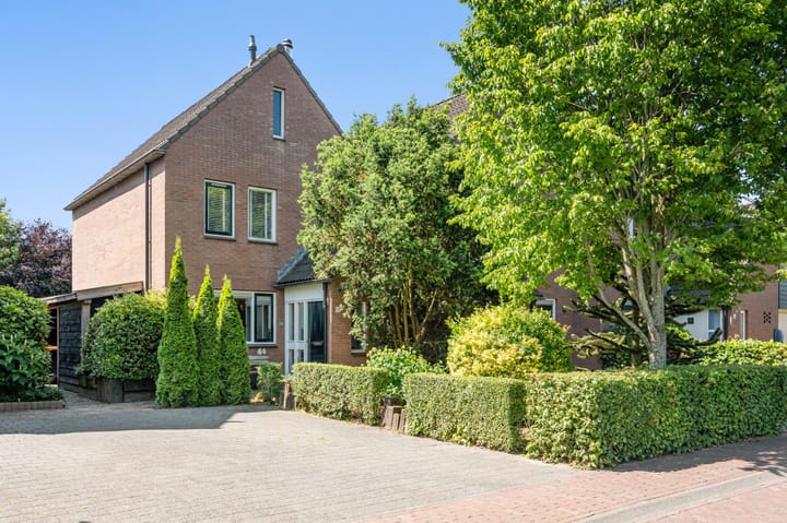 Ds. T.O. Hylkemaweg 18 in Giethoorn