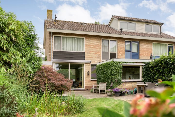 Foto van woning Ds. van Halsemastraat 6, Nijeveen