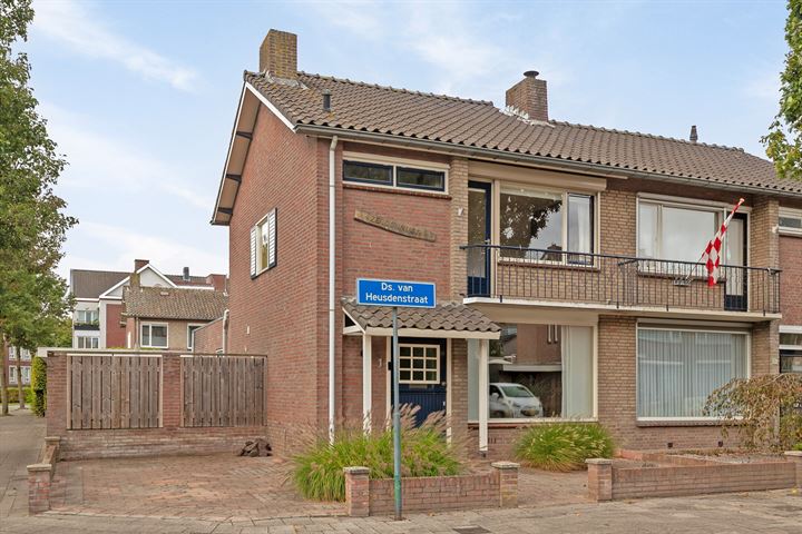 Ds. van Heusdenstraat 1 in Hilvarenbeek