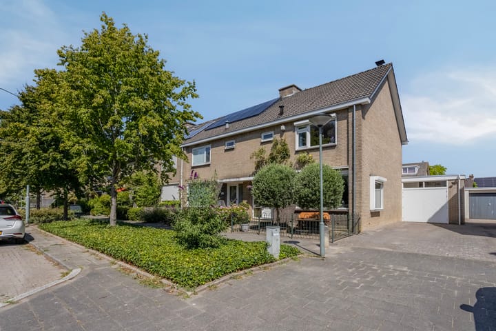 Dubbelsteynlaan Oost 266 in Dordrecht