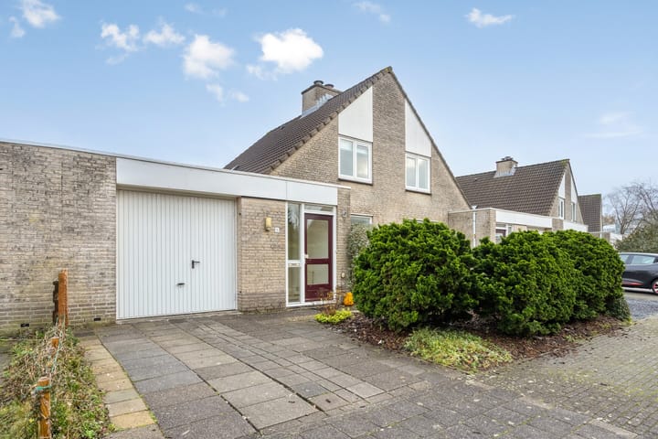 Duinakker 10 in Roden