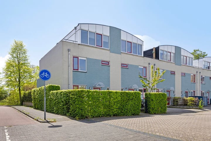 Duinakker 43 in Roden