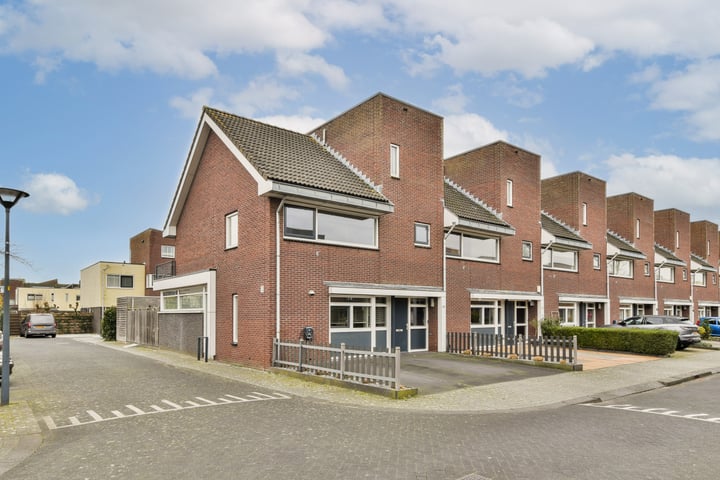 Duinbeek 64 in Hoofddorp