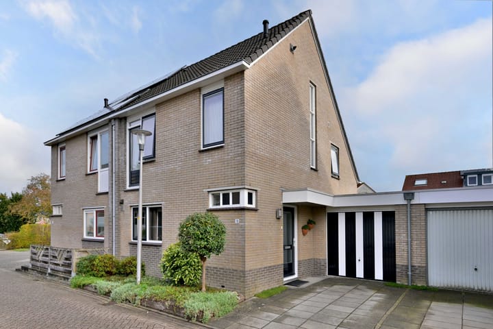 Duindoorn 18 in Deventer
