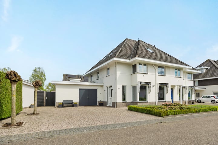 Duindoornbeek 10 in Helmond