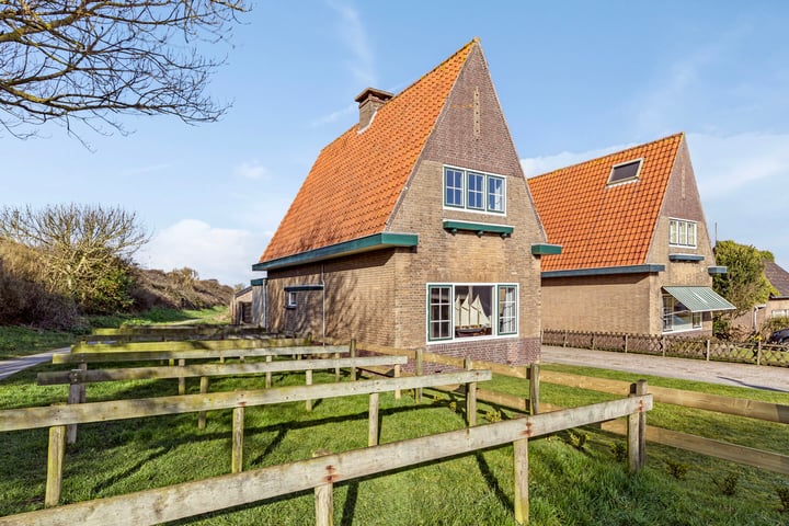 Photo of property Duinstraatje 8, Zoutelande