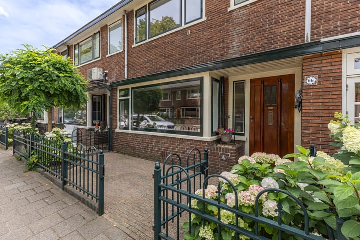 Duinvlietstraat 66 in Velsen-Noord photo