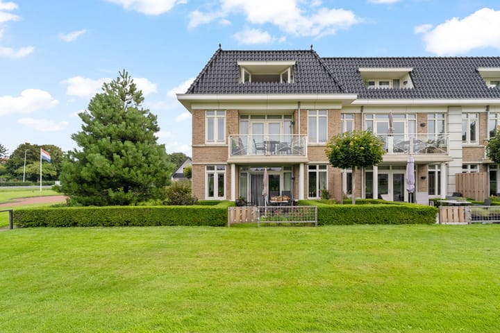 Duinweg 14O in Noordwijk photo