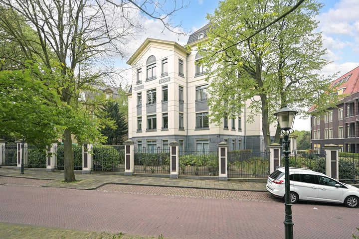 Duinweg 81 in 's-Gravenhage