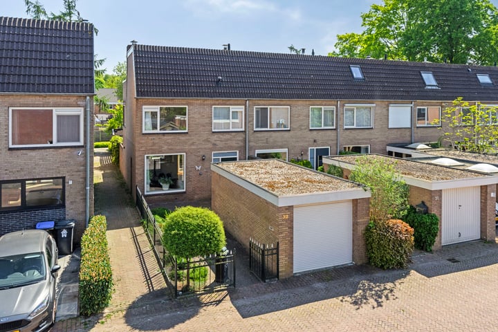Duivenhof 32 in Made