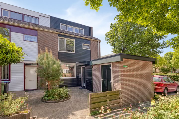 Duivenkamp 843 in Maarssen