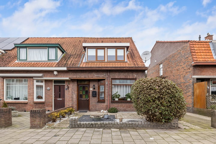 Duiventorenstraat 33 in Naaldwijk