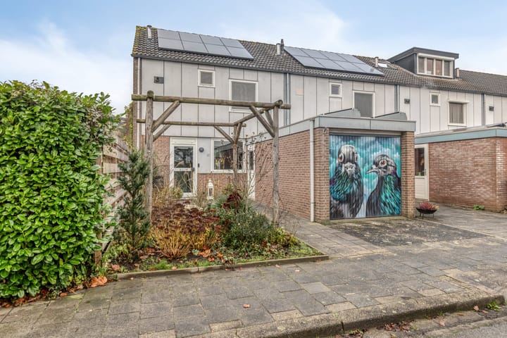 Photo of property Duivenveld 27, Emmen