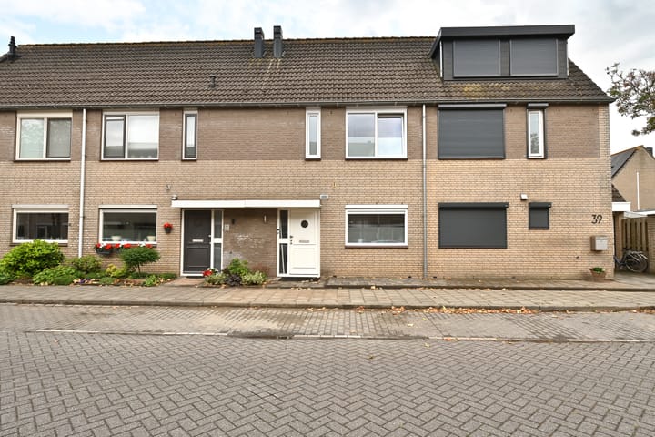 Duvenee 37 in Bergen op Zoom