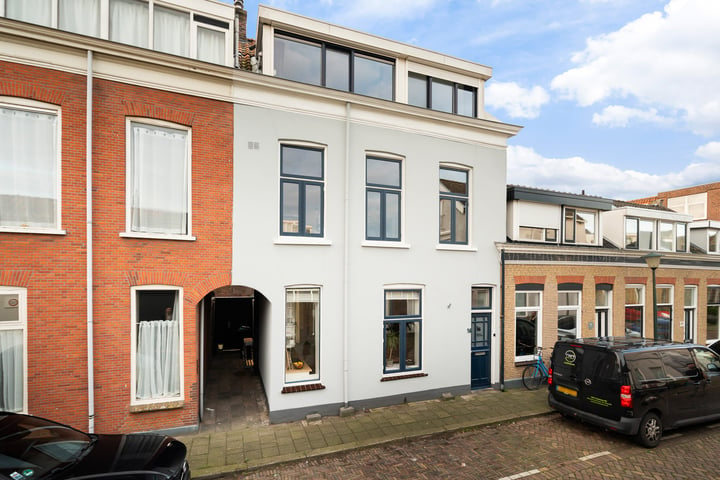 Dwarsbleekstraat 16 in Vlaardingen