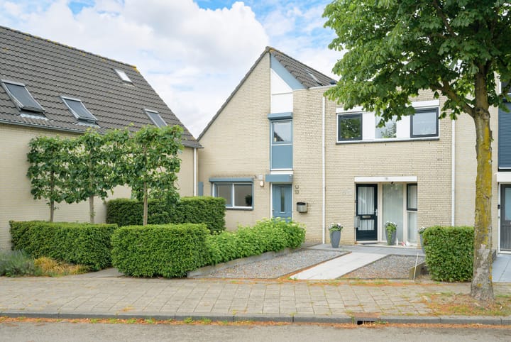 Dwarsdijk 13 in Breda Foto