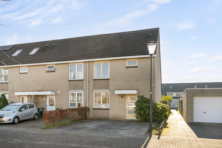 Photo of property Dwarsdijk 38, Breda