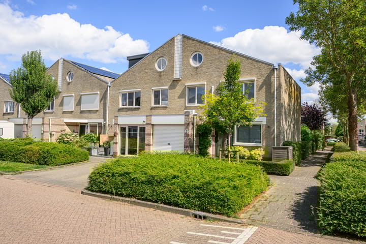 Dwarsfluitstraat 2 in Almere