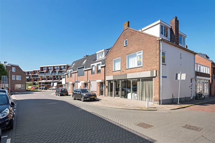 Dwarsstraat 19 in Katwijk