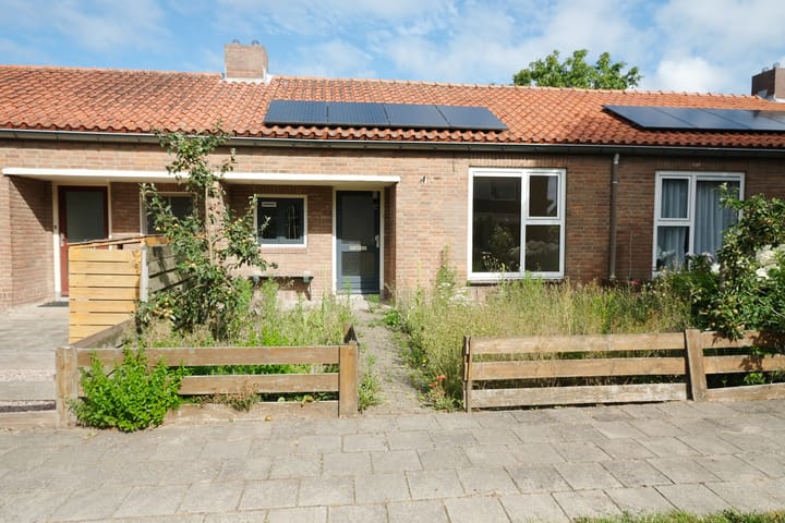 Dwarsstraat 3 in Asch photo