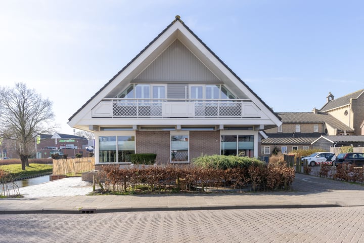 Photo of property Dwingel 2, De Goorn