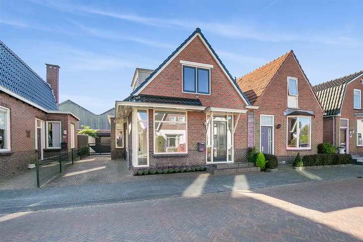 Dwingelooweg 34 in Winschoten foto