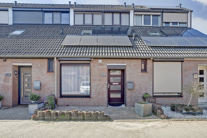 Photo of property E.H. Begemannstraat 23, Helmond