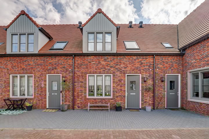 Photo of property Ebbenhout 7, Waddinxveen