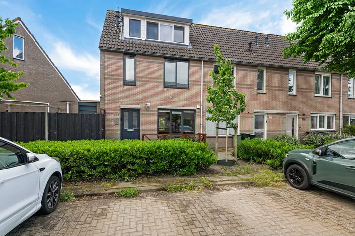 Edelenburg 123 in Hoofddorp