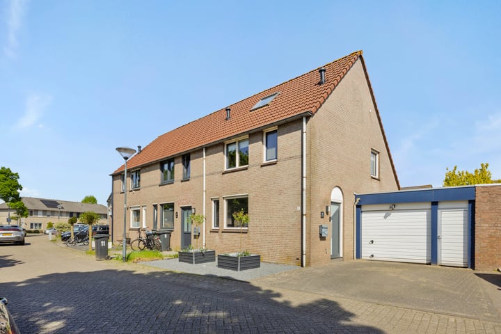 Edelhertlaan 11 in Helmond