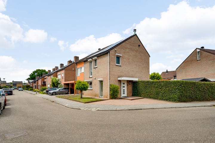 Edmond Jasparstraat 19 in Melick