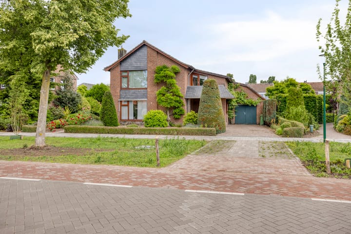 Edmundus van Dintherstraat 15 in Heeswijk-Dinther